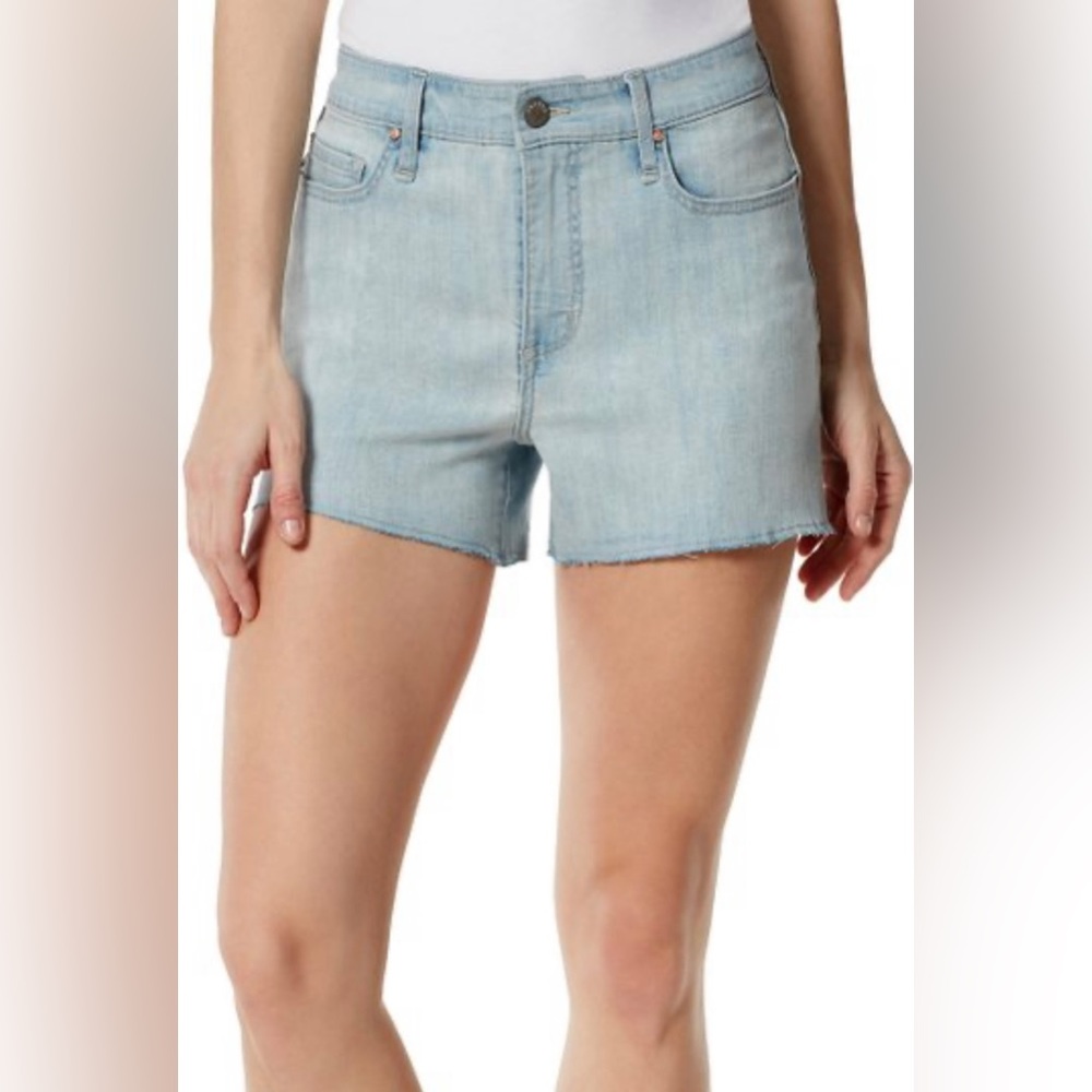 NWT Frayed Women’s High Rise Jean Shorts
